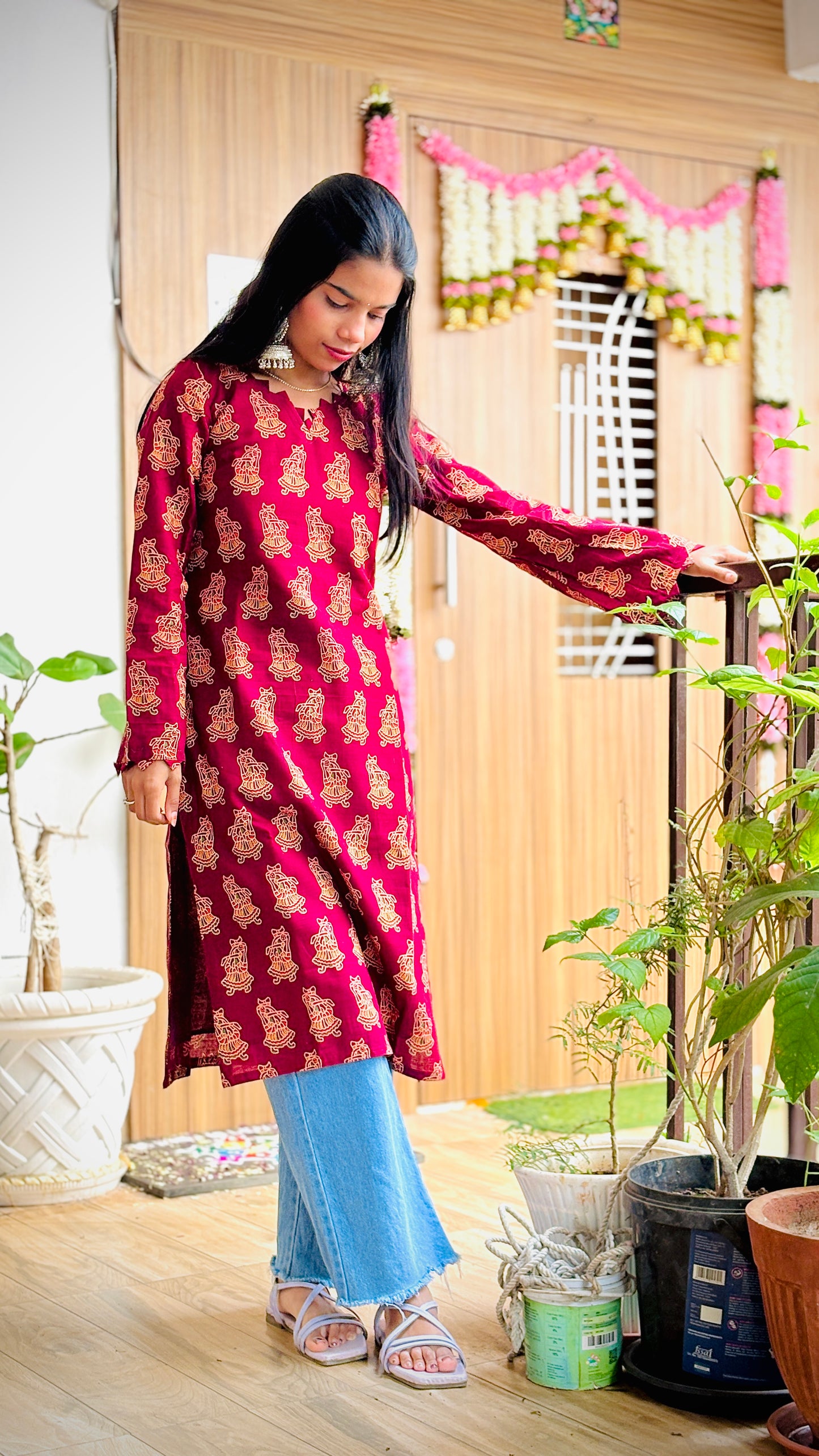 Kashayra Bell Sleeves Long Kurti