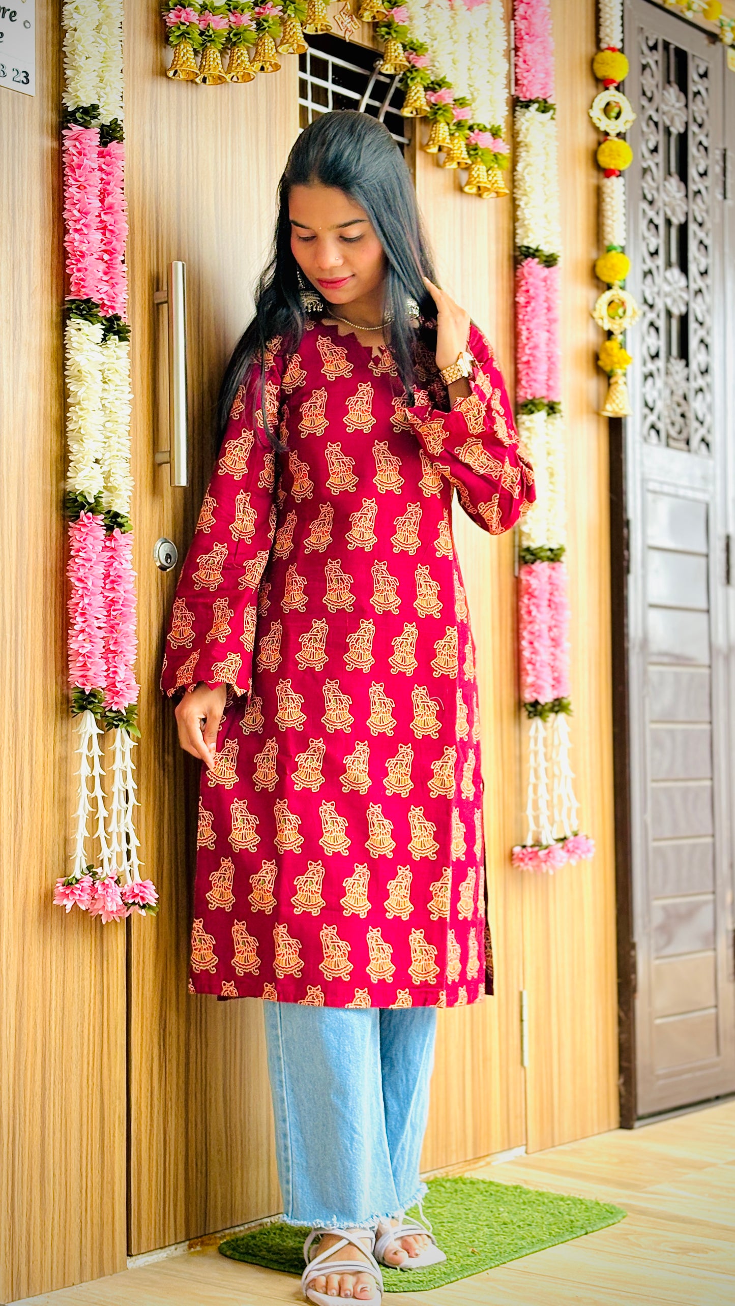 Kashayra Bell Sleeves Long Kurti